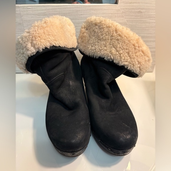 UGG Sherpa Clog Booties - Picture 7 of 16